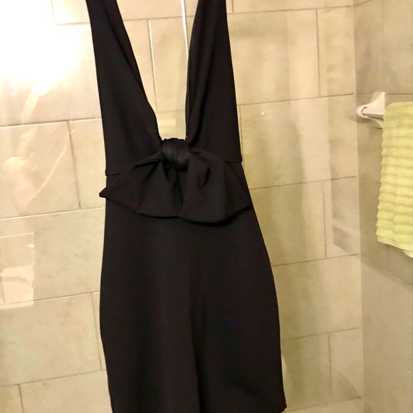 Bebe New BLK Mini Halter Bow / Super-Sweet… Super- Sexy… Classic Look. NEW w/tag - Picture 4 of 8